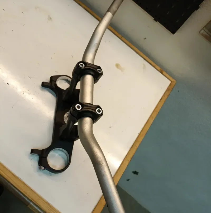 Manillar Yamaha Tracer 9