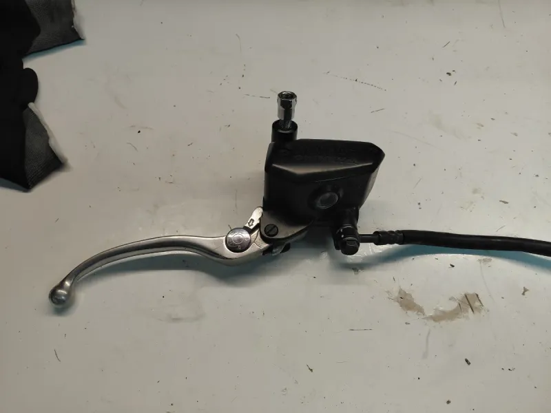 Bomba de freno Kawasaki Z900