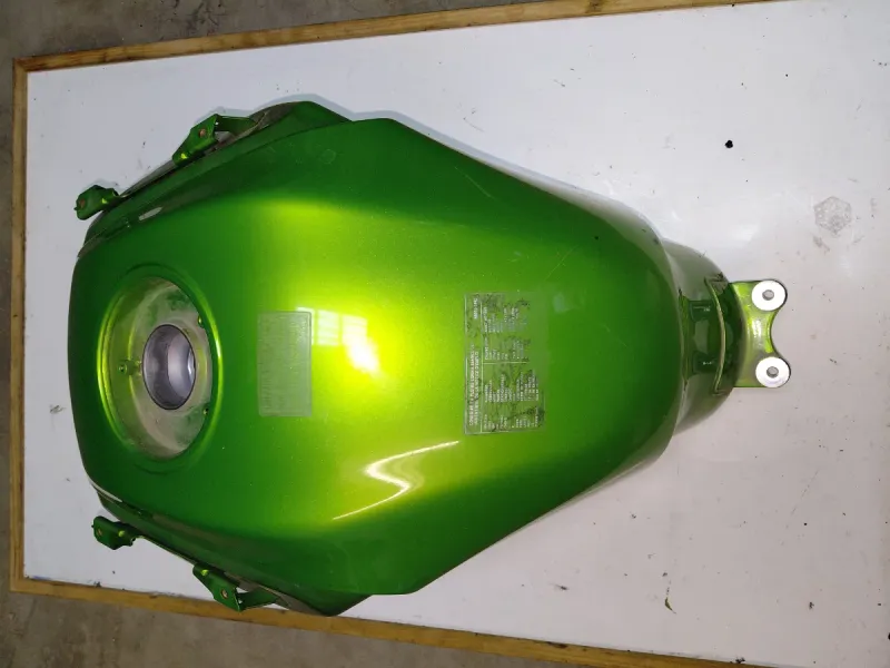 Depósito  Versys 650