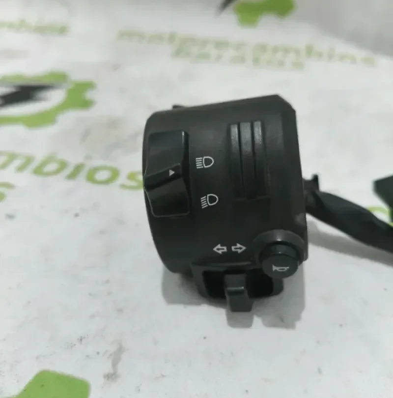 Piña Luces Yamaha MT-07 2018