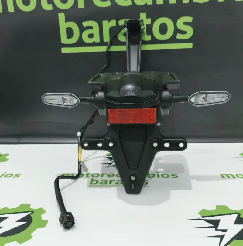 Portamatrículas Yamaha MT07 2025