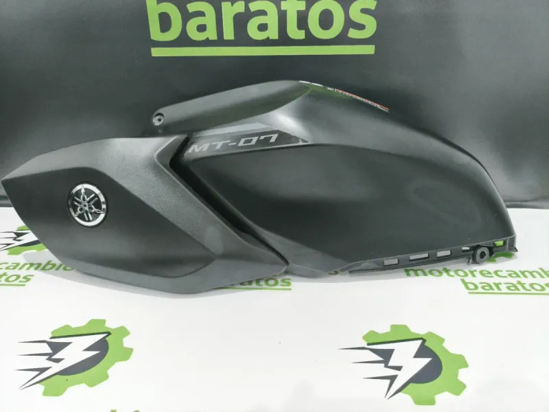 Carenado Yamaha MT-07 2025