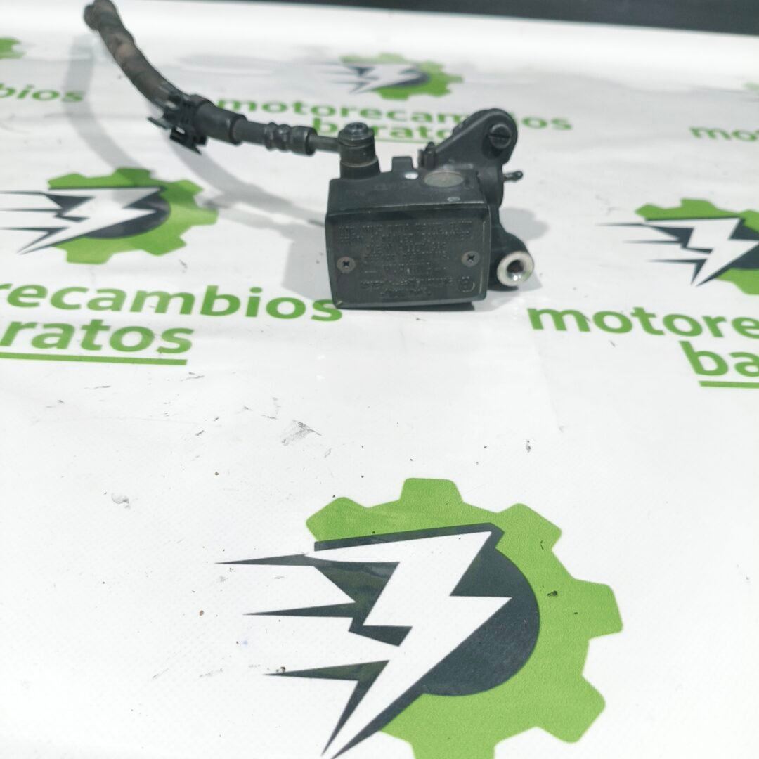 BOMBA DE FRENO DELANTERA KAWASAKI Z650
