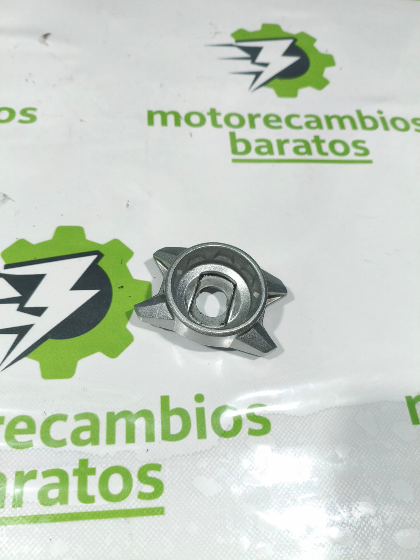 CASQUILLO KAWASAKI Z650