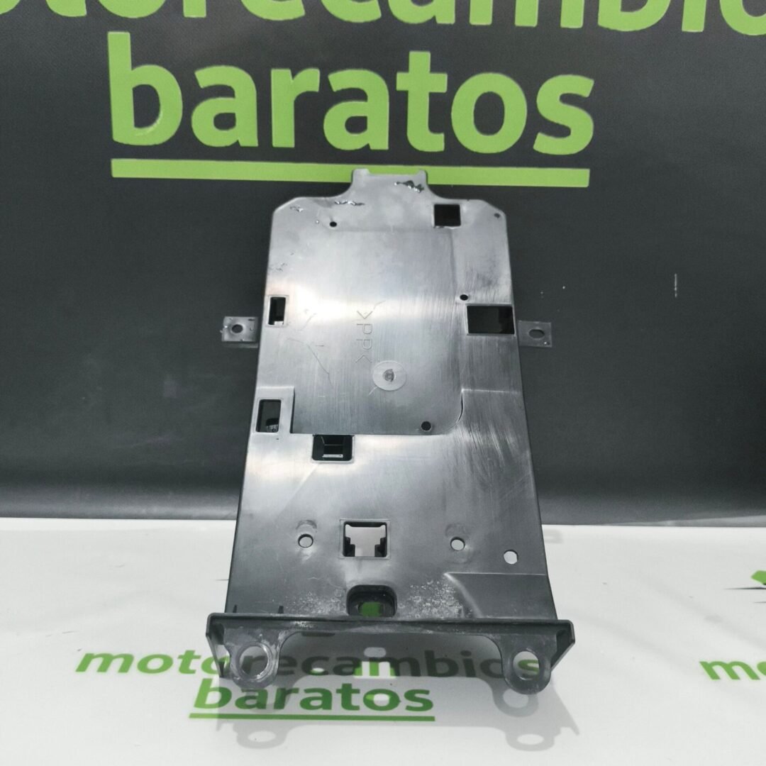 Caja Yamaha Tracer 900