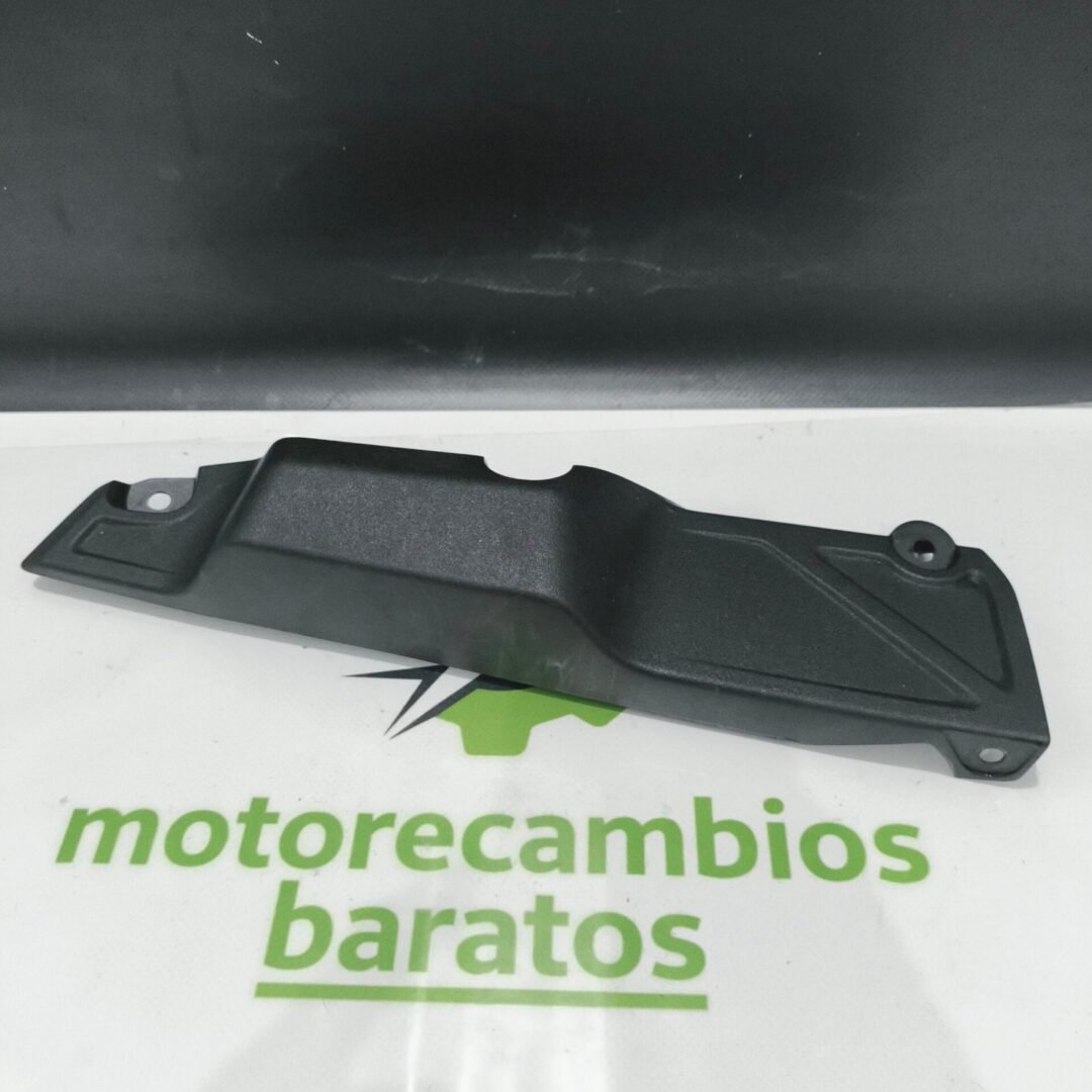 Cubierta lateral Yamaha Tracer9 2023