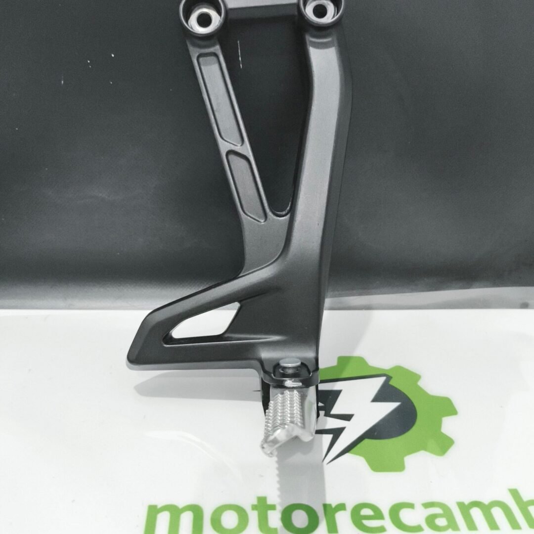 Estribera Yamaha Tracer9 2023