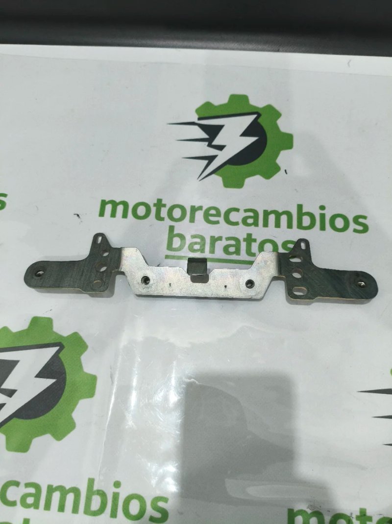 Soporte MT07 Plata