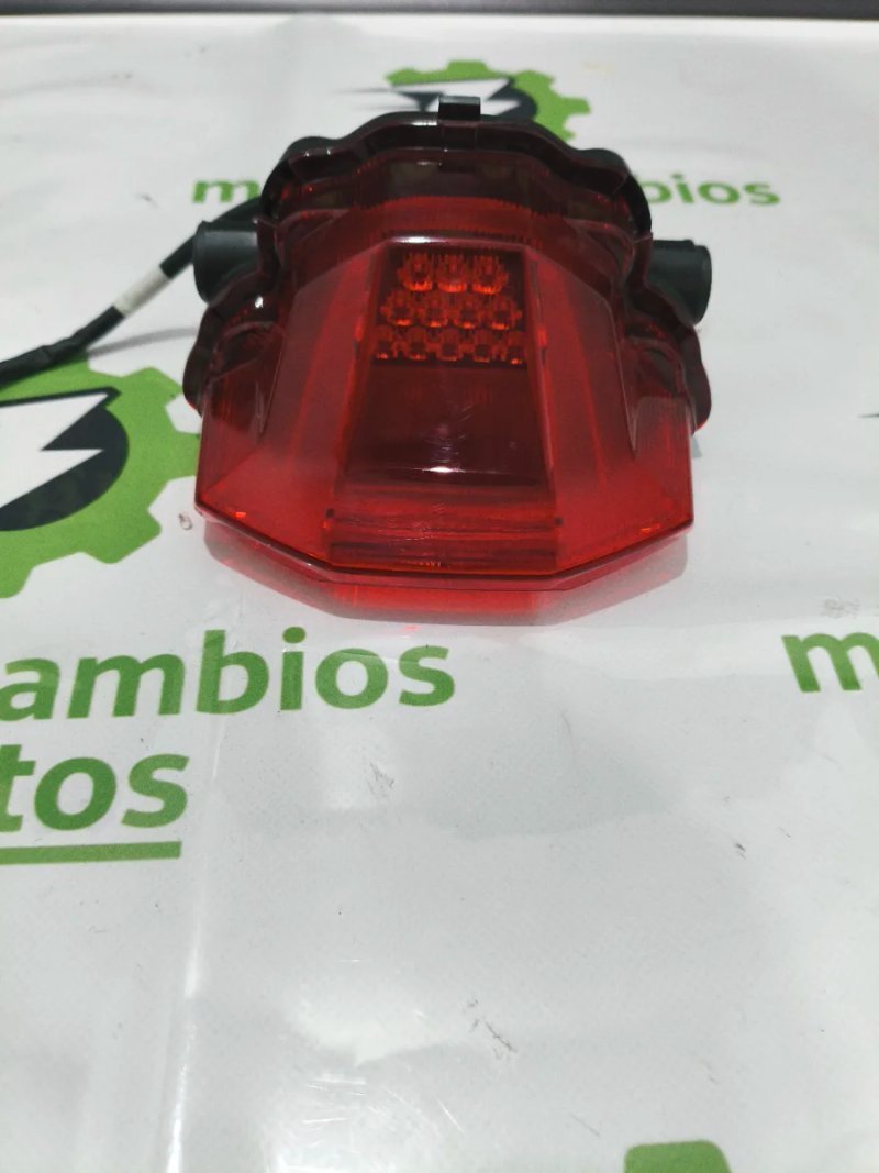 Piloto trasero Yamaha MT-07 (2014-2020)