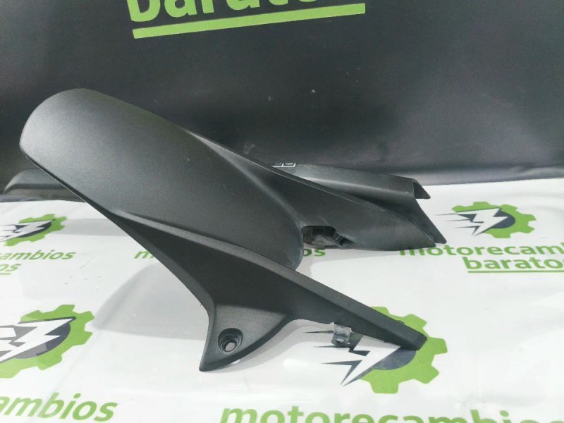 Cubre cadenas CBR650F 2018 - Imagen 4