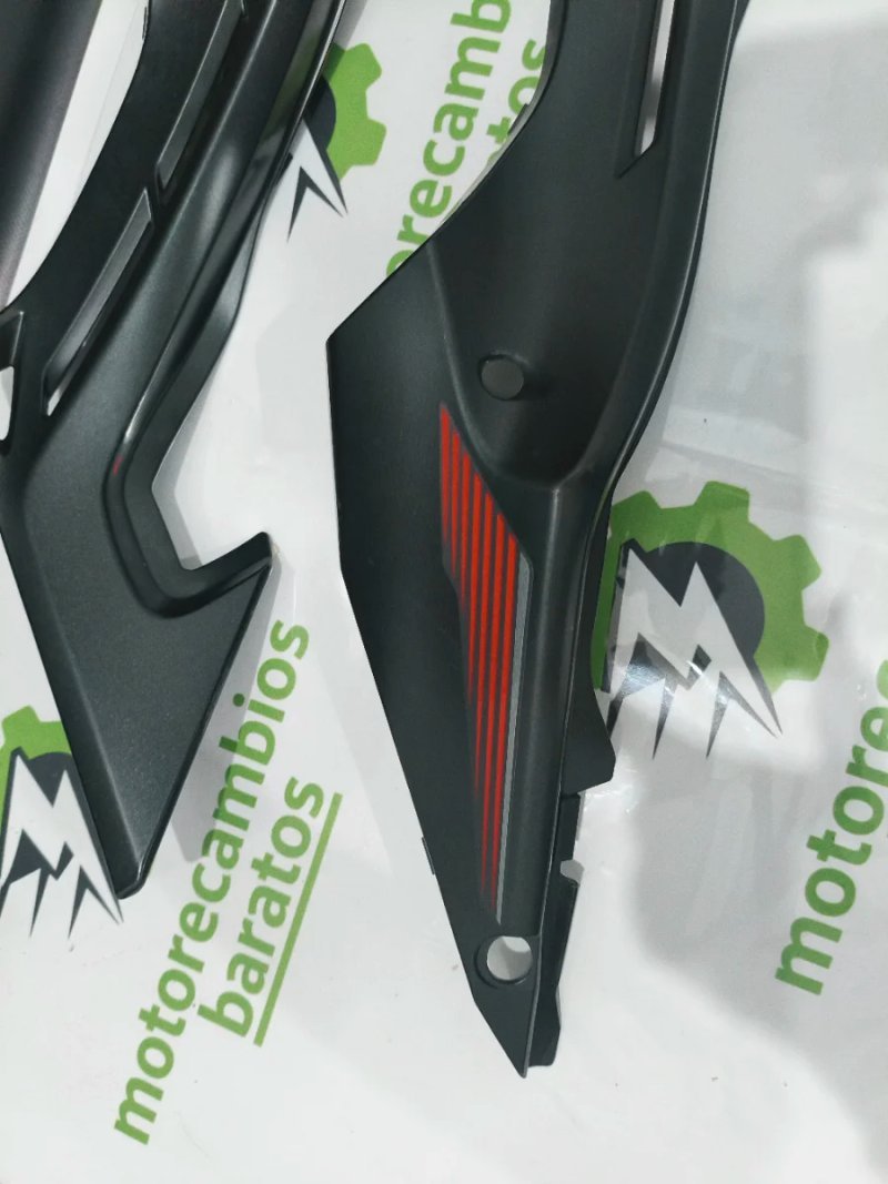 Tapas Laterales Asiento Honda CBR650F 2018 - Imagen 3