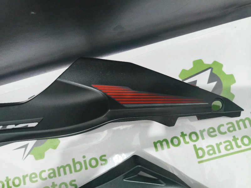 Tapas Laterales Asiento Honda CBR650F 2018 - Imagen 5