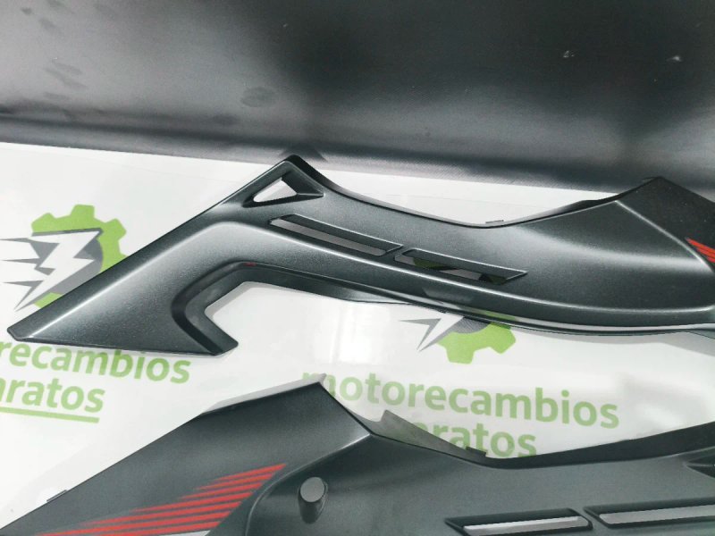 Tapas Laterales Asiento Honda CBR650F 2018 - Imagen 6