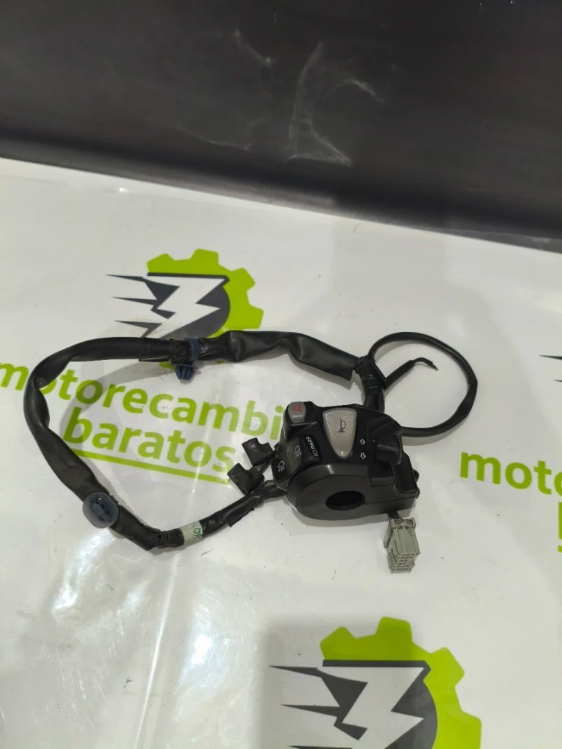 Piña Luces Honda CBR 650 2018
