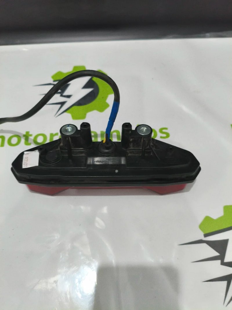Piloto Trasero Yamaha Tracer 9 2023 - Imagen 4